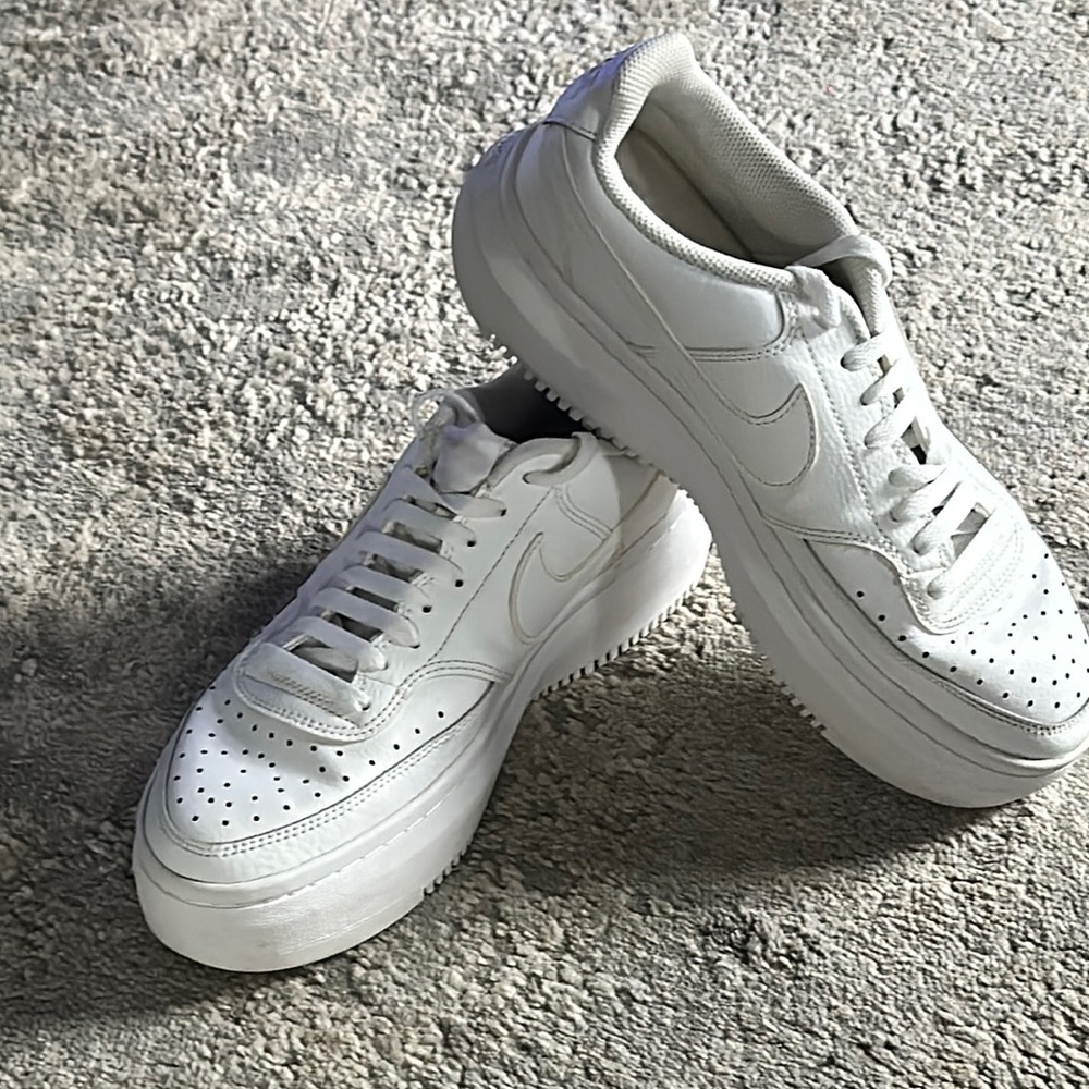 Nike Women's White Athletic Shoes